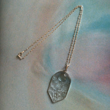 Load image into Gallery viewer, Fleur Necklace
