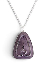 Load image into Gallery viewer, Serpentine Necklace in Amethyst Smoke
